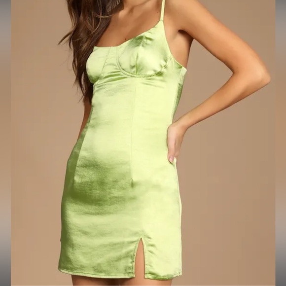 NWT Sexy Lime Green Satin Mini - Picture 2 of 8